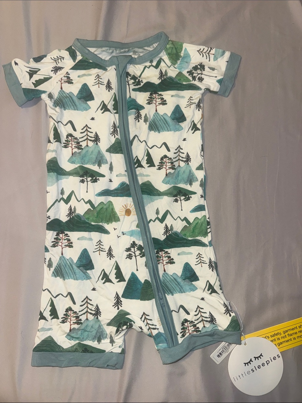 NWT Mountain Shorty Zippy 2T